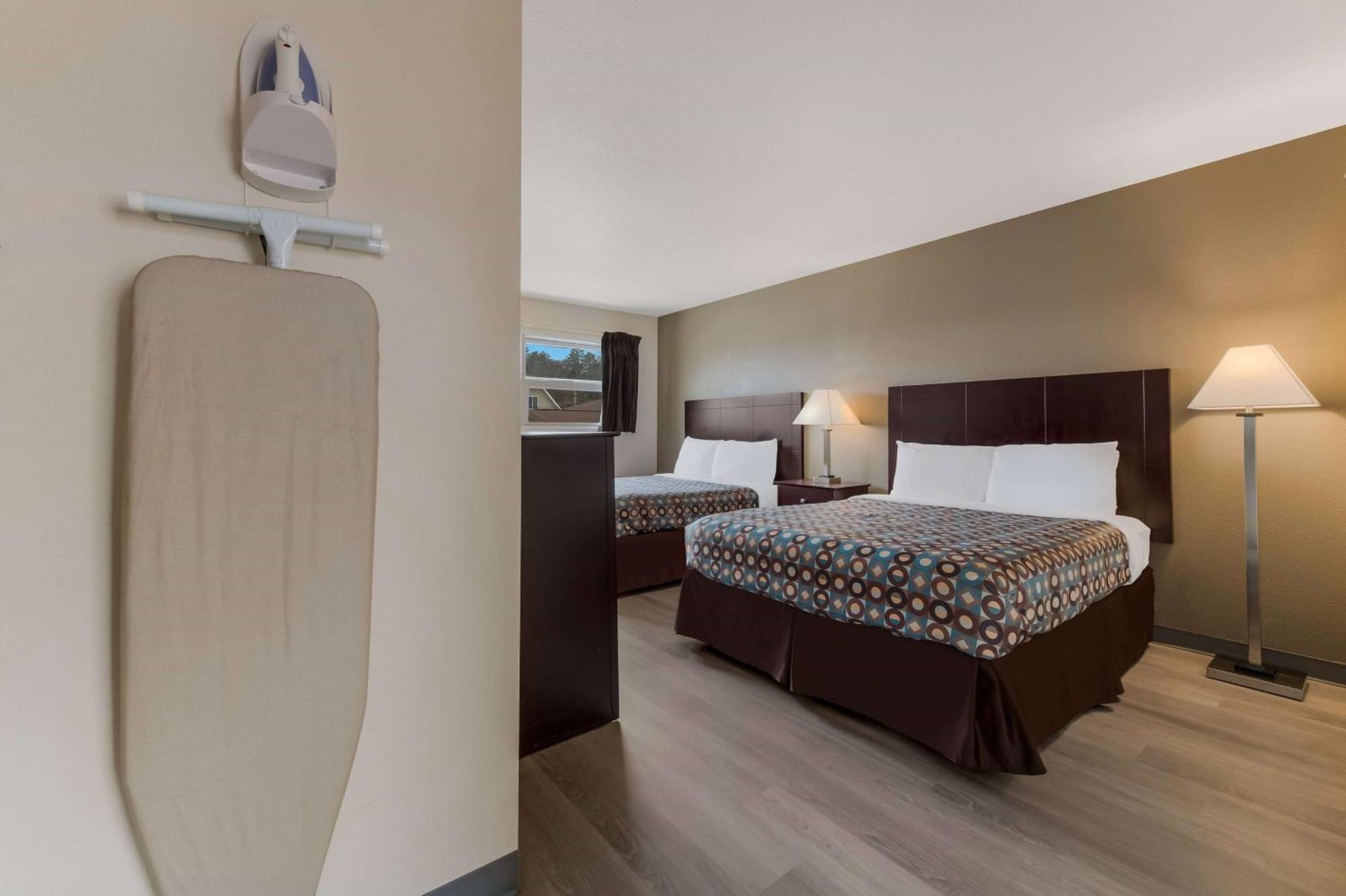 Baymont By Wyndham Iron Mountain Ξενοδοχείο Εξωτερικό φωτογραφία
